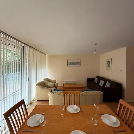 Apartment Comfortable 1-bed Near Croke Park 80 *